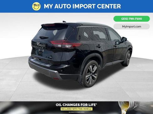 Used 2024 Nissan Rogue SL w/ SL Premium Package FWD image 7