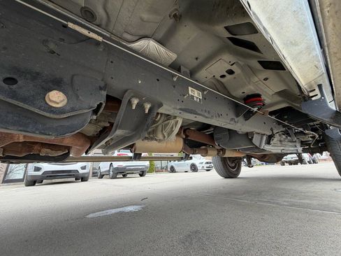 Used 2016 Ford F250 Lariat w/ Chrome Package image 7