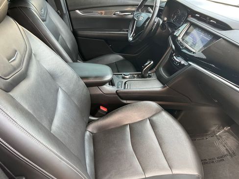 Used 2020 Cadillac XT6 Sport image 19