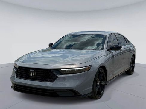 Certified 2025 Honda Accord Sport image 8