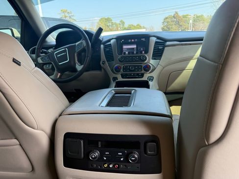 Used 2015 GMC Yukon Denali w/ Open Road Package image 20