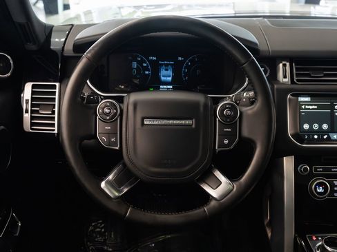 Used 2017 Land Rover Range Rover HSE AWD/4WD image 12