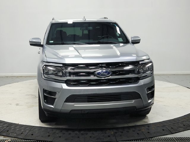 Used 2022 Ford Expedition Max Limited RWD image 2