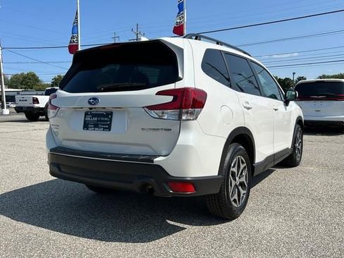 Used 2022 Subaru Forester Premium w/ Popular Package #1 AWD/4WD image 3