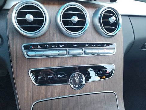 Used 2020 Mercedes-Benz C 300 Sedan image 31
