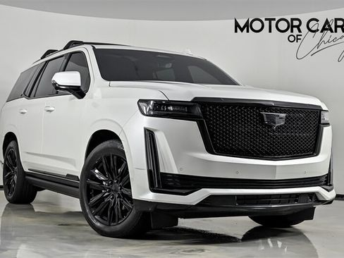 Used 2022 Cadillac Escalade Sport Platinum w/ Heavy-Duty Trailer Package AWD/4WD image 2