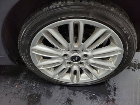 Used 2015 MINI Cooper 2-Door Hardtop image 11