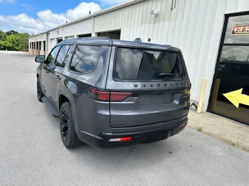 Used 2023 Jeep Wagoneer Series II AWD/4WD image 17