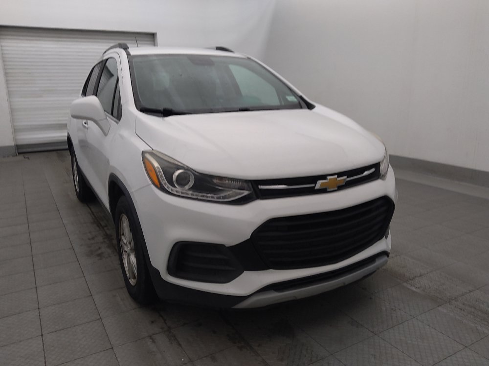 Used 2020 Chevrolet Trax LT w/ LT Convenience Package FWD image 13