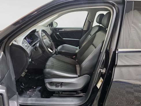Certified 2023 Volkswagen Tiguan SE AWD/4WD image 13