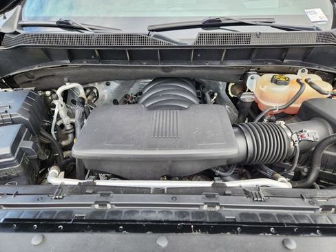 Used 2021 Chevrolet Silverado 1500 High Country w/ Technology Package AWD/4WD image 15