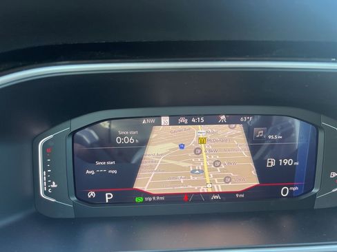 New 2025 Volkswagen Taos SEL image 30