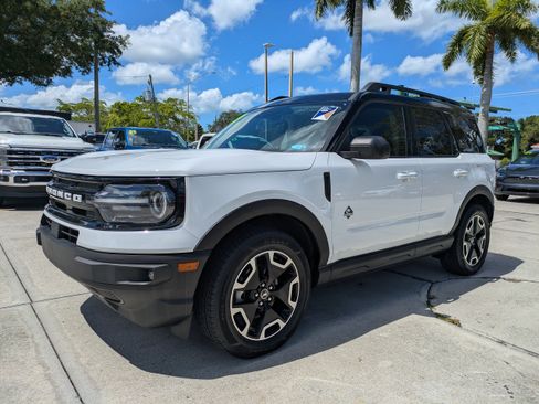 Used 2023 Ford Bronco Sport Outer Banks w/ Tech Package AWD/4WD image 7