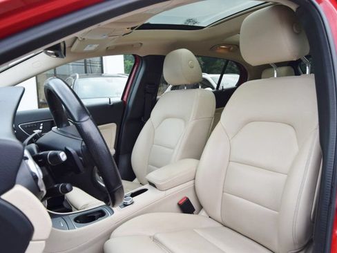 Used 2018 Mercedes-Benz GLA 250 image 18