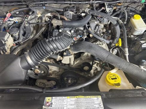 Used 2011 Jeep Wrangler Unlimited 70th Anniversary w/ Dual Top Group image 9