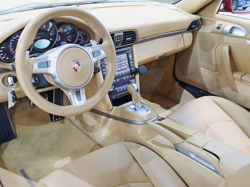 Used 2011 Porsche 911 Carrera RWD image 15