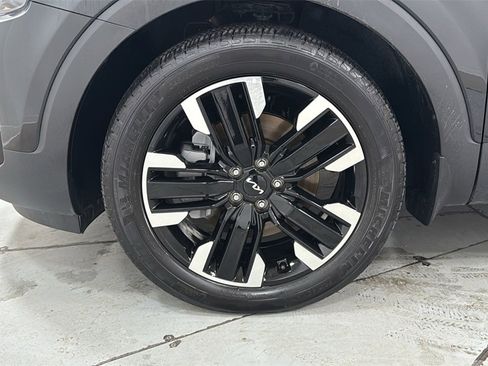 Used 2025 Kia Telluride SX image 24