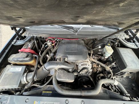 Used 2008 Chevrolet Tahoe LTZ w/ LTZ Preferred Equipment Group image 12