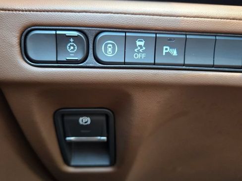Certified 2023 Acura MDX FWD w/ Technology Package image 25