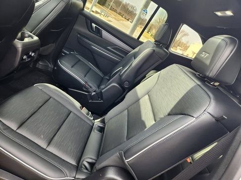 Used 2026 Buick Enclave Sport Touring w/ Power Package image 7