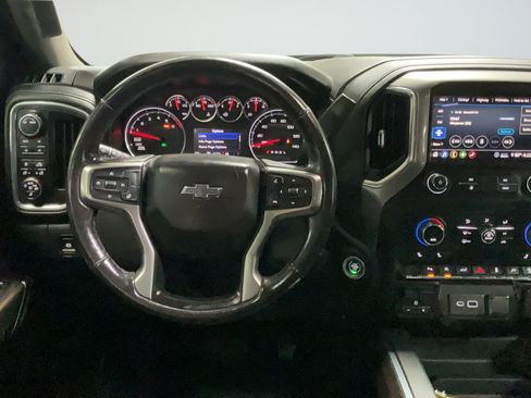 Used 2020 Chevrolet Silverado 1500 LT Trail Boss AWD/4WD image 13