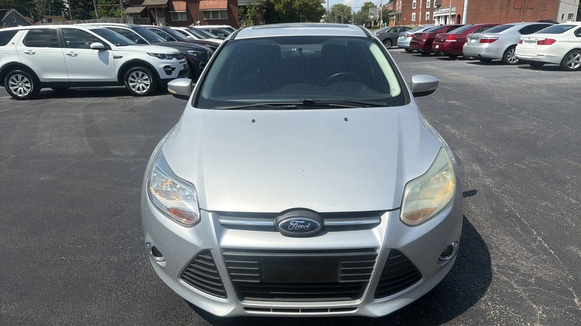 Used 2014 Ford Focus SE w/ Equipment Group 201A FWD image 2