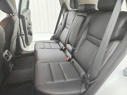 Used 2025 Nissan Rogue SV w/ SV Premium Package FWD image 32