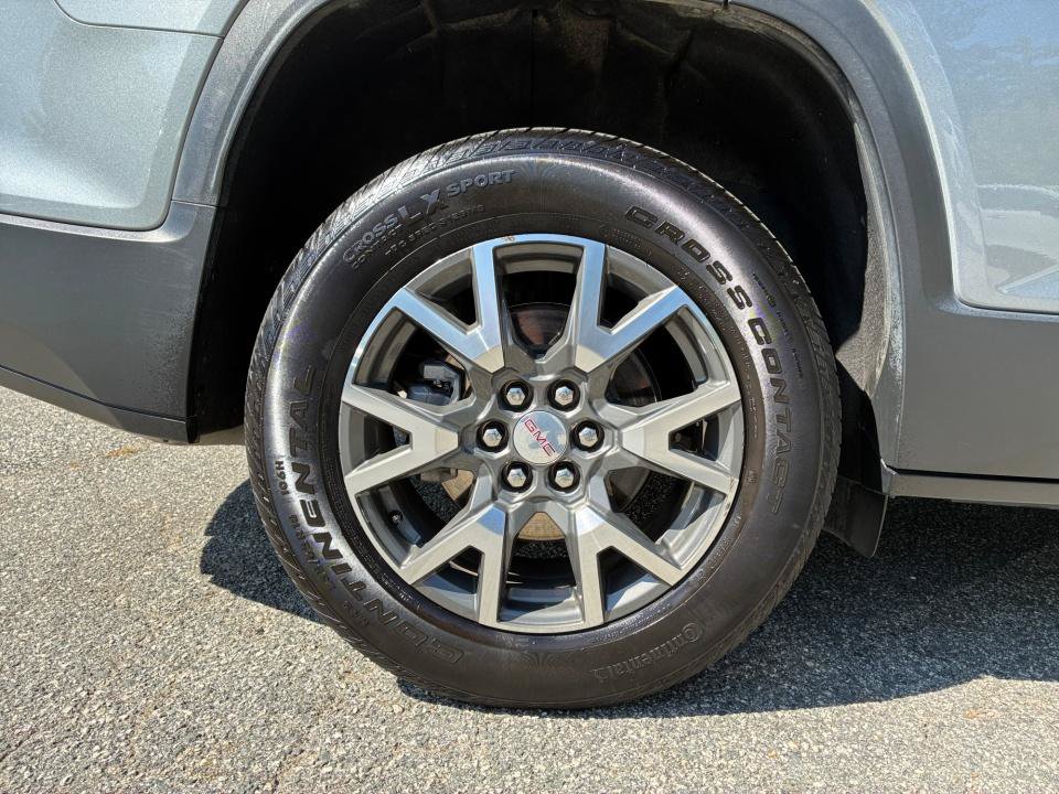 Used 2023 GMC Acadia SLE FWD image 23