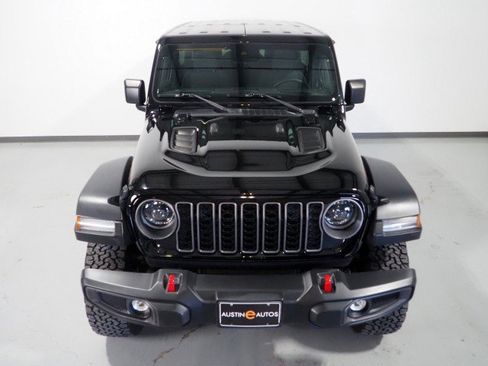 Used 2025 Jeep Wrangler 4WD Rubicon image 10