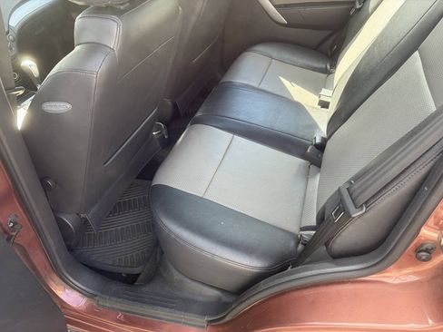Used 2011 Chevrolet Aveo5 LT FWD image 10