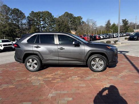 Used 2023 Toyota RAV4 XLE image 37