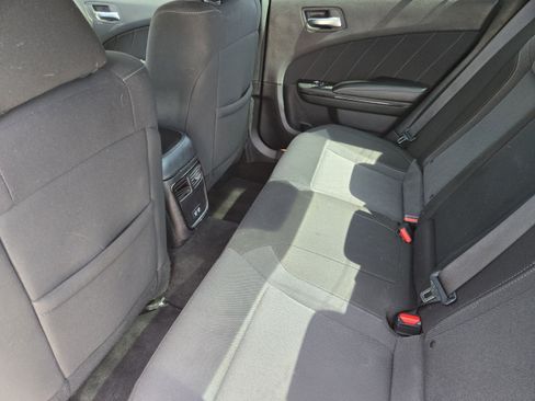 Used 2020 Dodge Charger SXT w/ Blacktop Package RWD image 27