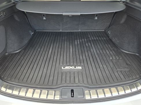 Used 2023 Lexus RX 350 FWD w/ Accessory Package image 40