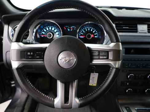 Used 2014 Ford Mustang Coupe RWD image 22
