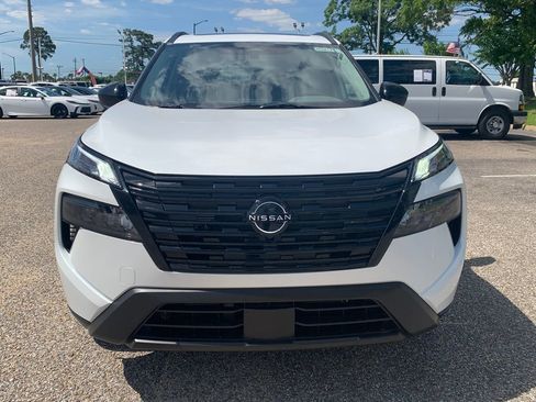New 2026 Nissan Rogue Dark Armor FWD image 3