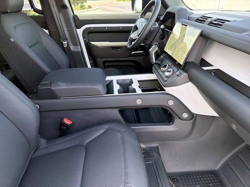 New 2026 Land Rover Defender 110 S AWD/4WD image 11