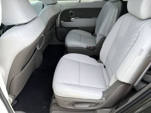 New 2026 Hyundai Palisade SEL Premium FWD image 17