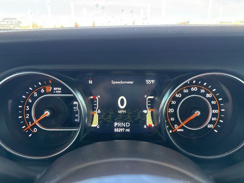 Used 2021 Jeep Gladiator Overland w/ Popular Equipment Package image 9