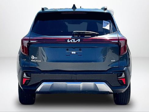 Used 2024 Kia Seltos EX AWD/4WD image 5