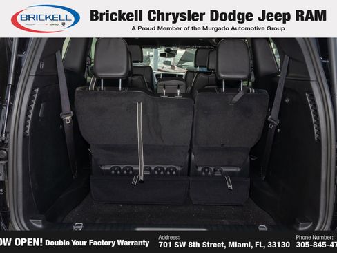 New 2026 Chrysler Pacifica Select image 9