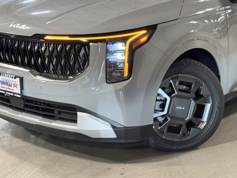 New 2026 Kia Carnival EX image 30