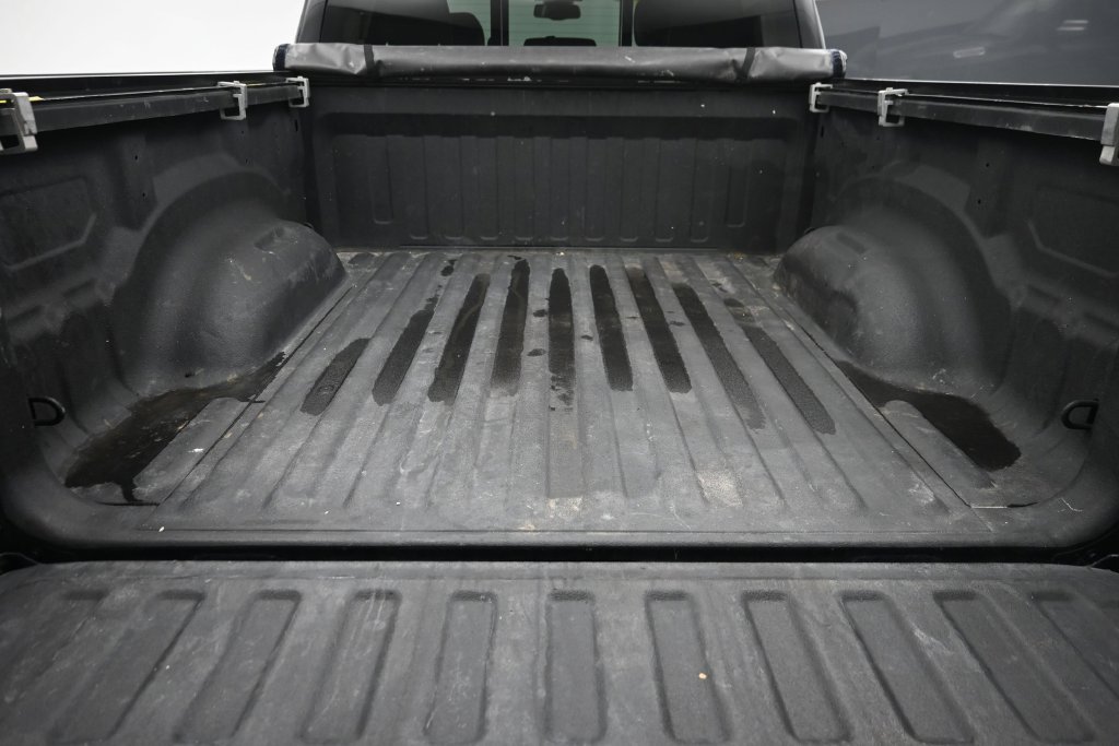Used 2020 RAM 1500 Laramie AWD/4WD image 11