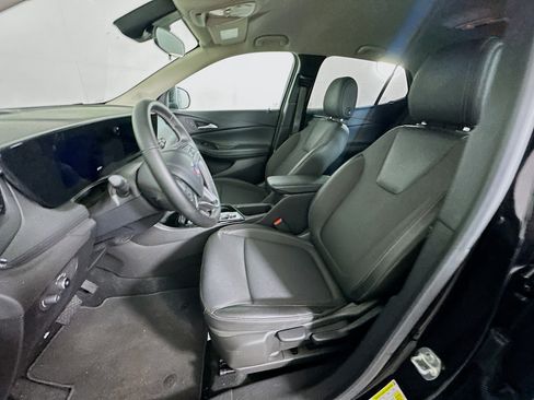 Used 2025 Buick Encore GX Preferred image 13