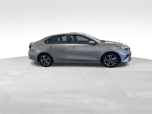 Certified 2023 Kia Forte LXS FWD image 29