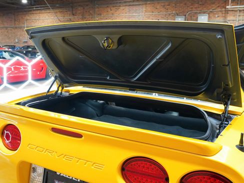 Used 2003 Chevrolet Corvette Z06 w/ Memory Package, 3 Drivers RWD image 29