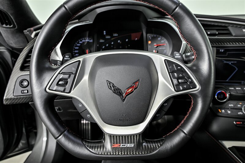 Used 2016 Chevrolet Corvette Z06 w/ 3LZ Preferred Equipment Group RWD image 22
