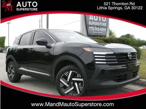 Used 2025 Nissan Kicks SV image 1