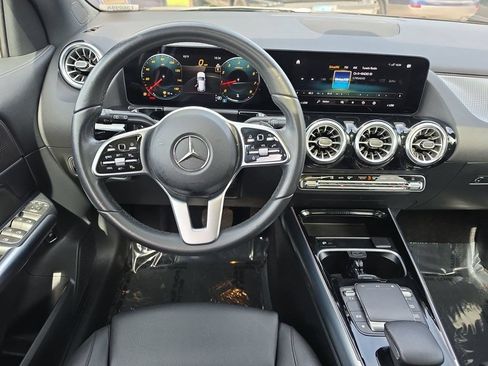 Used 2023 Mercedes-Benz GLA 250 image 24