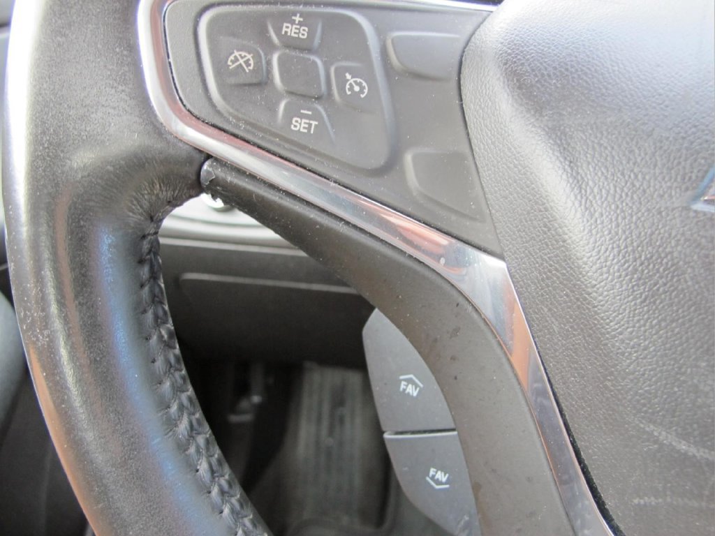 Used 2017 Chevrolet Volt LT FWD image 19