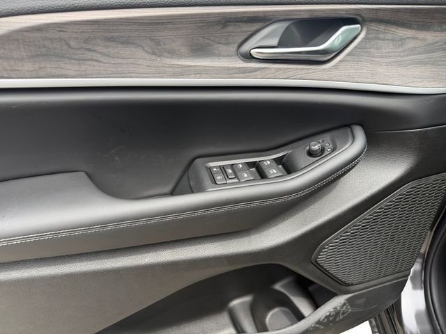 New 2026 Jeep Grand Cherokee Altitude AWD/4WD image 12